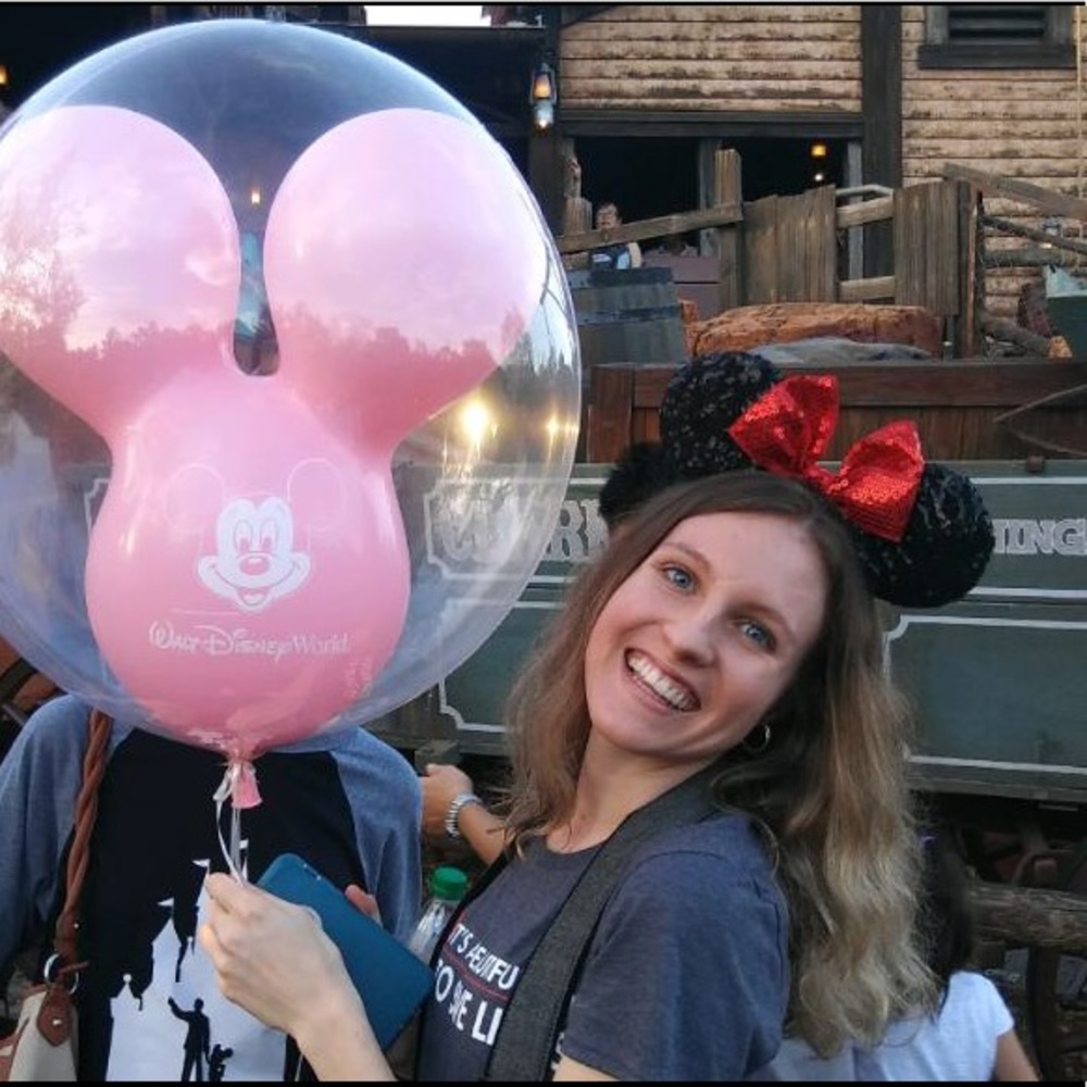 Meet your Posher, Emily